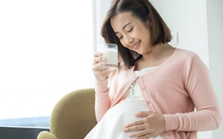 孕 5-6 周孕期护理指南孕吐缓解与防辐射实…